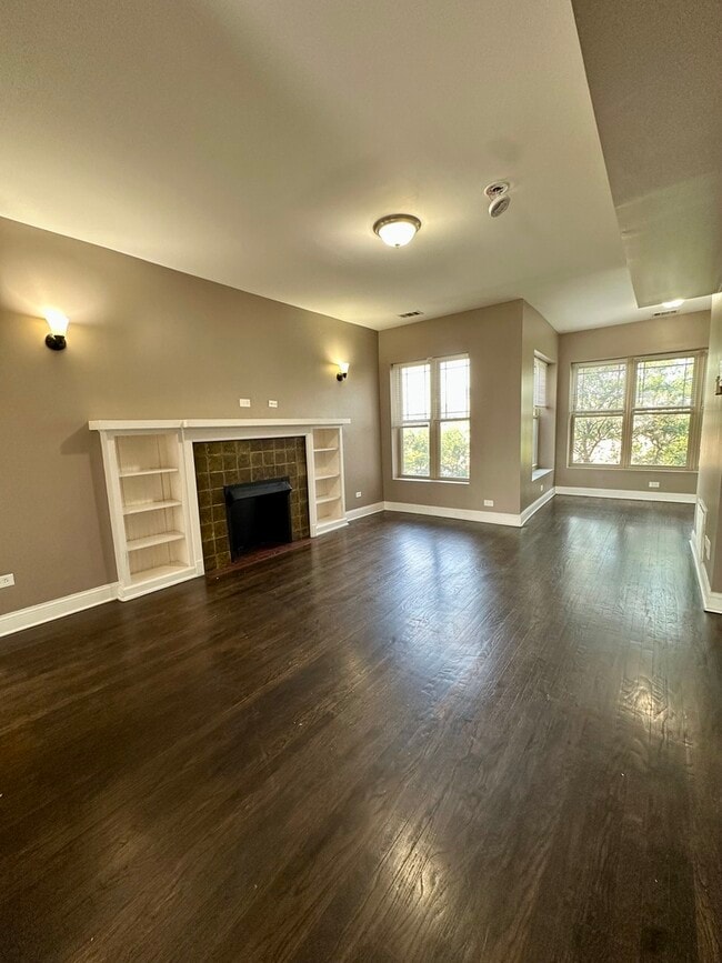 Photo - 941 E Marquette Rd Unit 3W