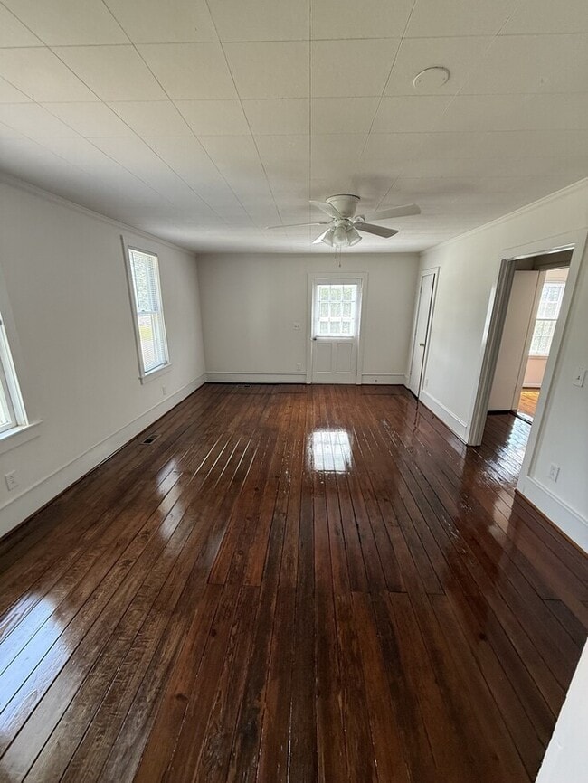 Photo - 3 bd 2 ba House