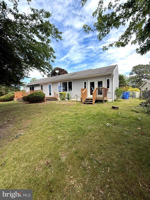 Photo - 9 Piegan Ln