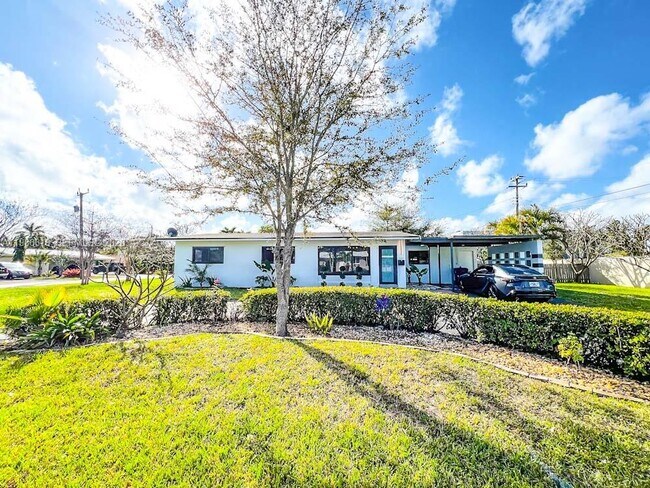 Photo - 3049 NW 6th Ave