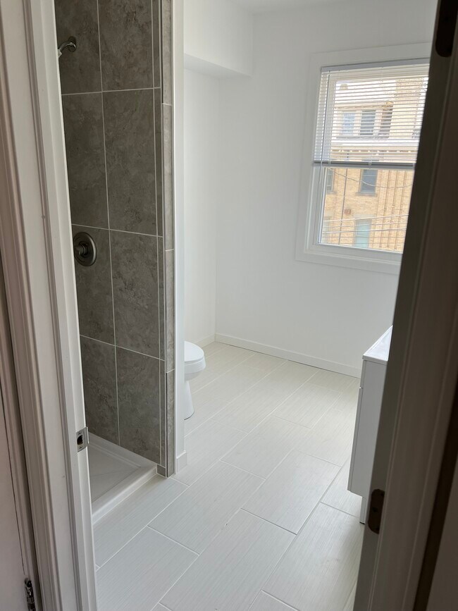 Photo - 95 Craighead St Unit 2nd Floor