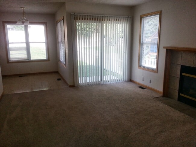 Photo - 7316 S 29th St