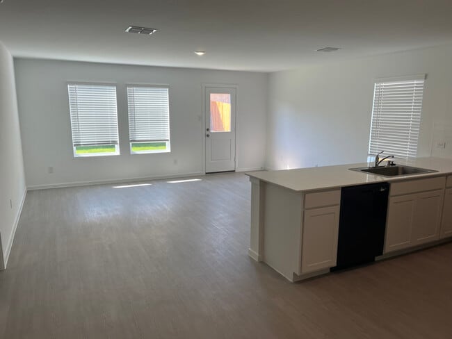 Photo - 4025 Twinleaf Dr