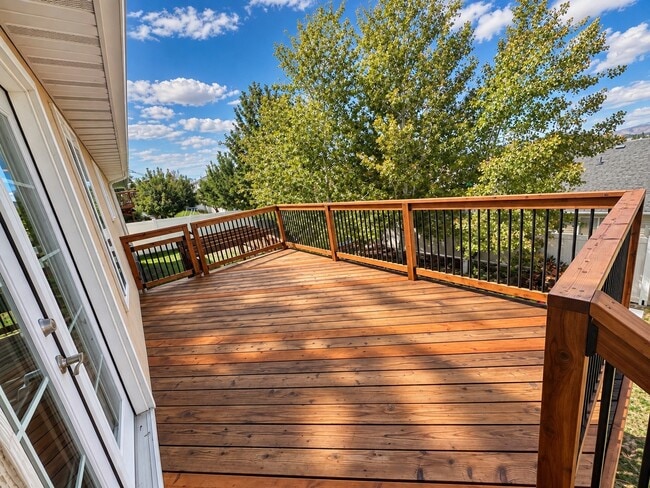 305 N Appleview Dr