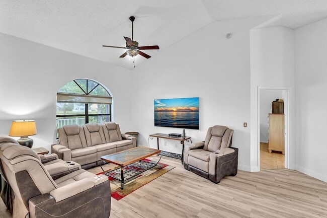 Photo - 8099 Cassia Dr