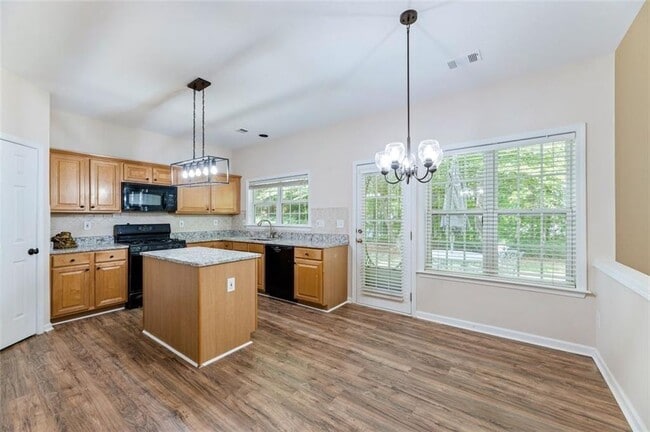 Photo - 100 Hawnley Trace