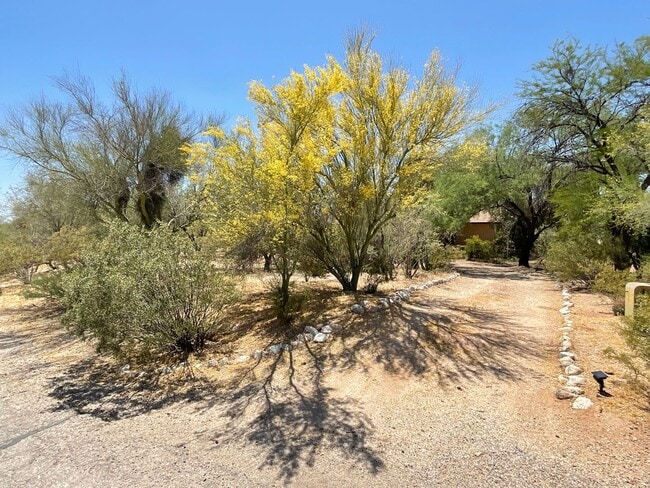 Great Northwest location Magee & La Canada - Great Northwest location Magee & La Canada House