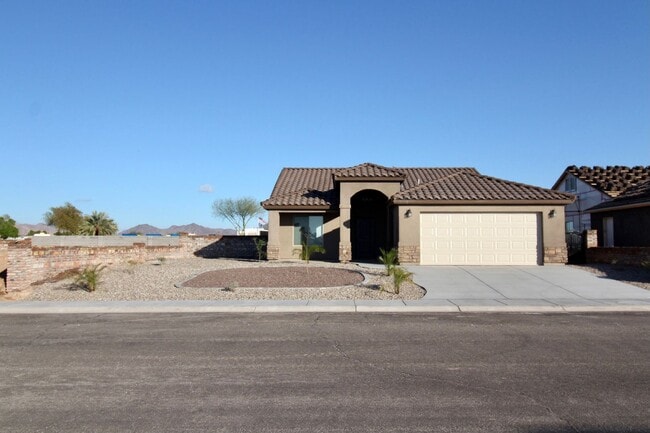 Building Photo - 3 bedroom in Villa Chaparral