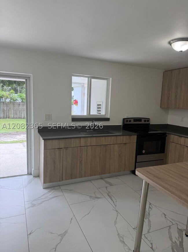 Photo - 2542 NE 182nd St Unit 2542