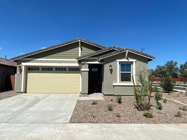 Photo - 130 E Elmwood Pl