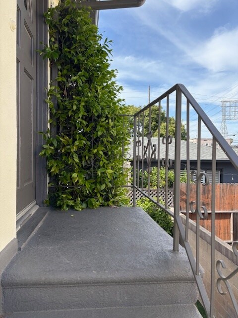 Photo - 2421 Carnegie Ln Unit B