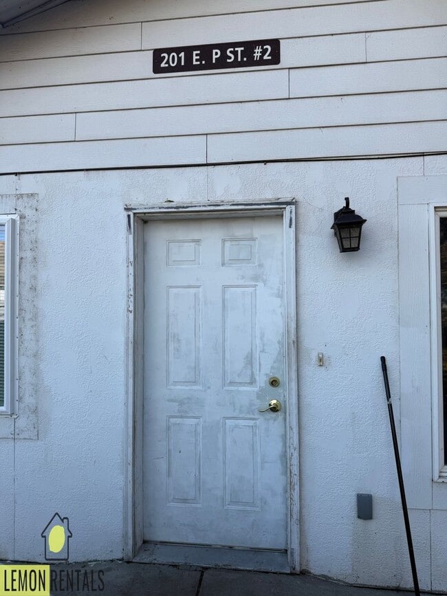 Building Photo - 201 E &quot;P&quot; St Unit 2