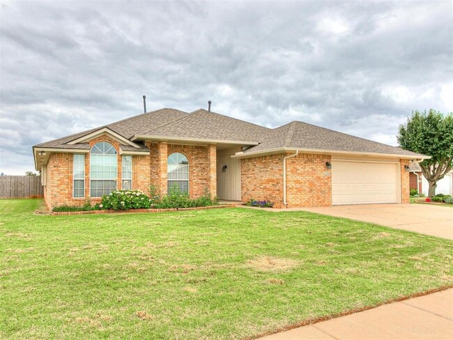 Photo - 2700 NW 161st Cir House