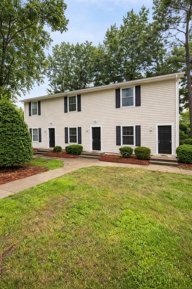 Building Photo - 1630 Spring Garden St