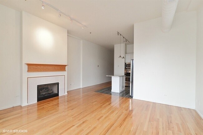 1516 S Wabash Ave Unit 803