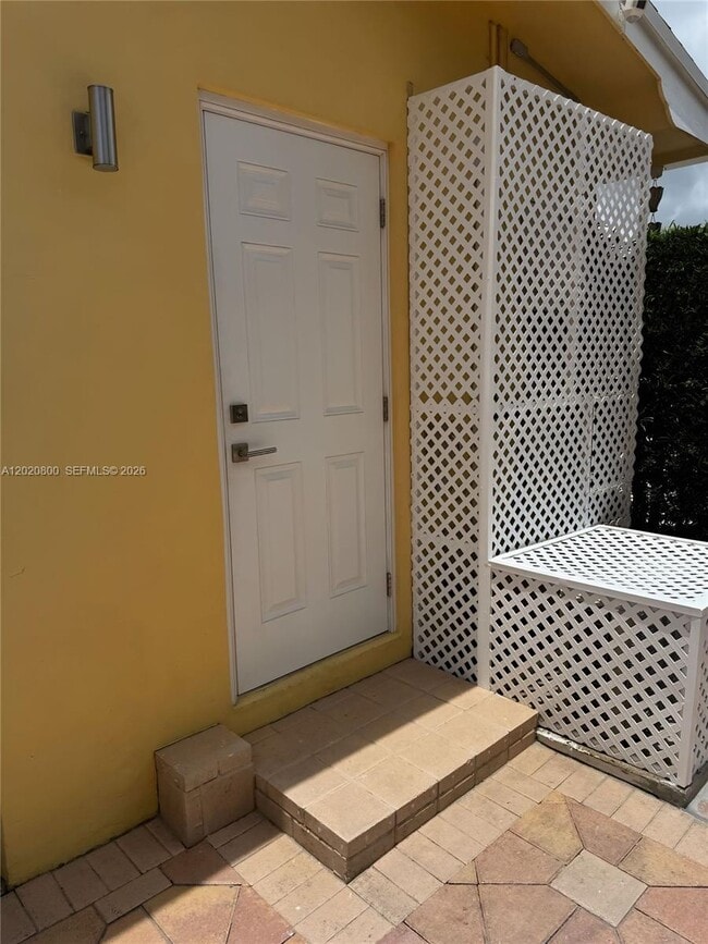 Building Photo - 8605 SW 106th St Unit B