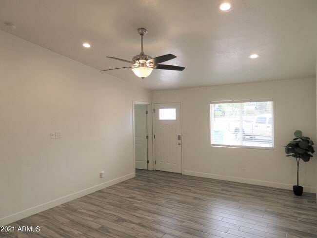 Photo - 2156 E Jerome Ave