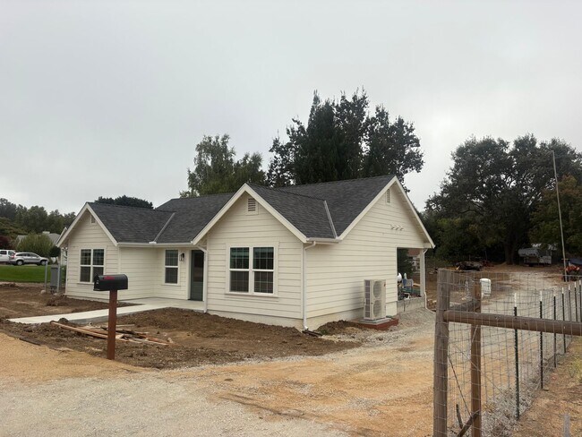 2720 Campo Rd