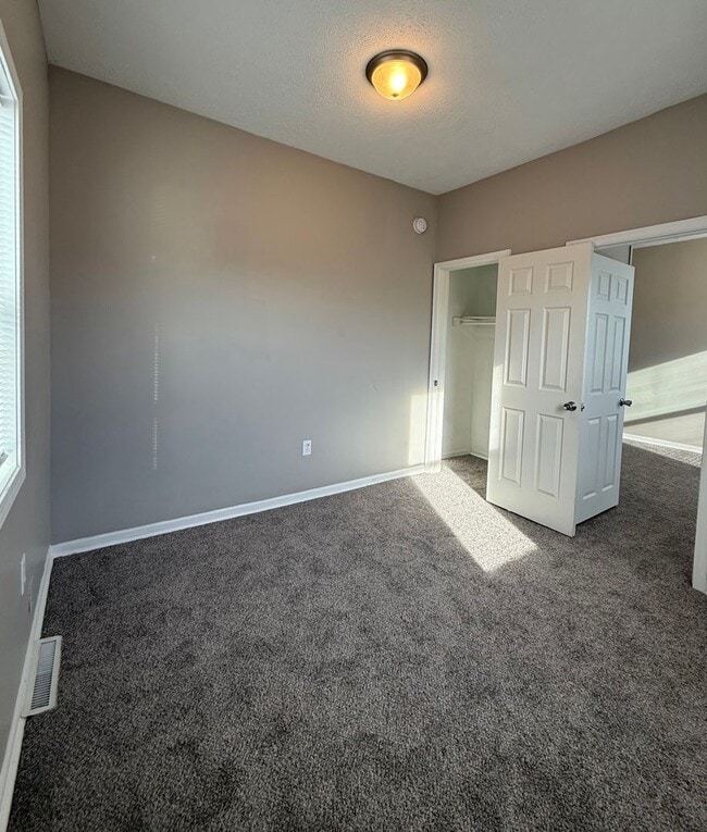 Photo - 3 Bedroom Home with Basement & Yard