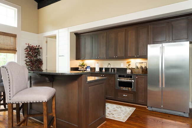 Greystone Vista Apartment Homes