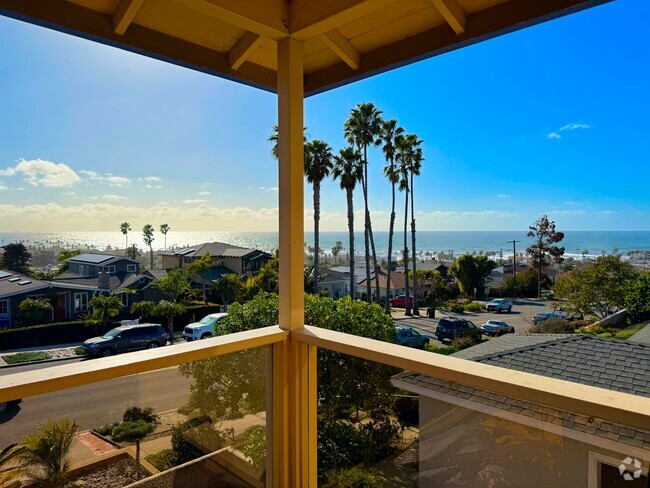 Building Photo - Welcome to Your Large Unique Ocean Beach H... Rental