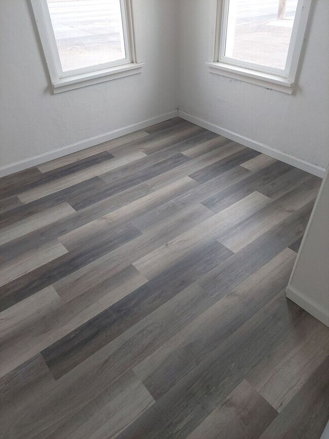 Photo - Lincoln Unit 6