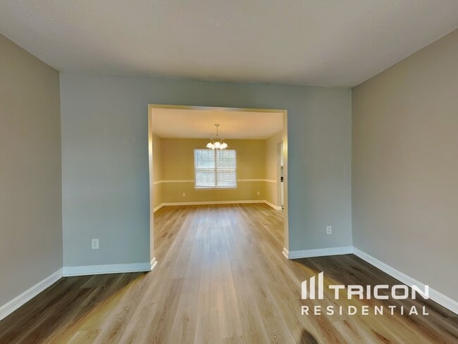 Photo - 718 Fletcher Dr