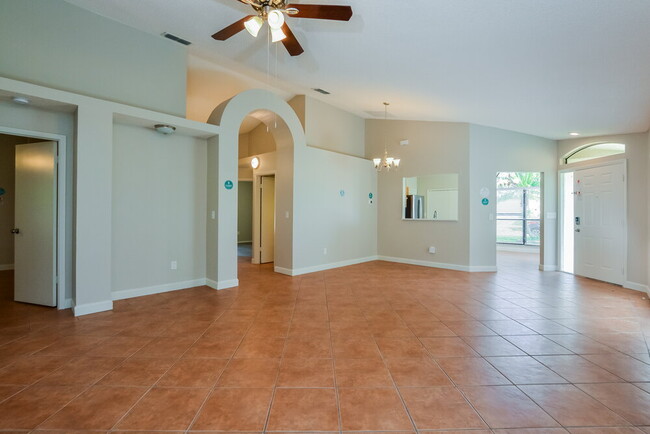 Photo - 1022 Henson Ct