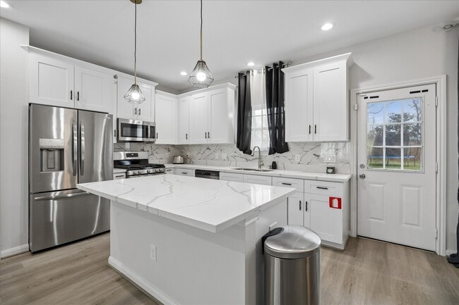 Photo - 8308 James Franklin St