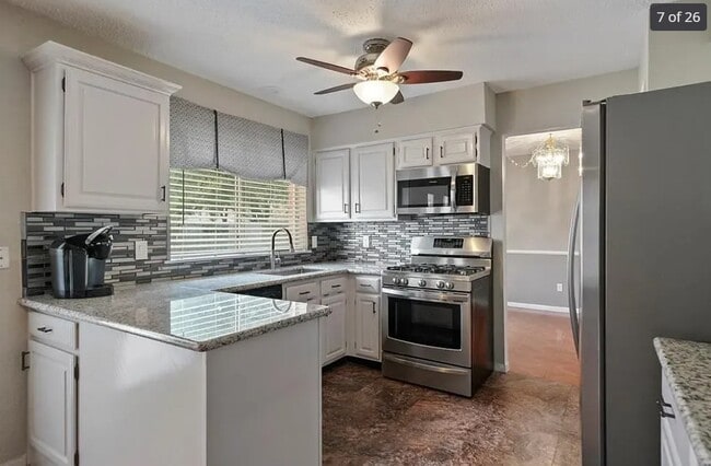 Photo - 15914 Pinyon Creek Dr