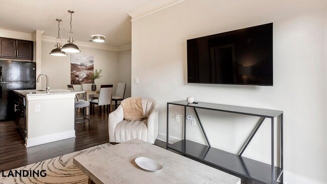 Photo - 3000 Daventry Cir Unidad 10208