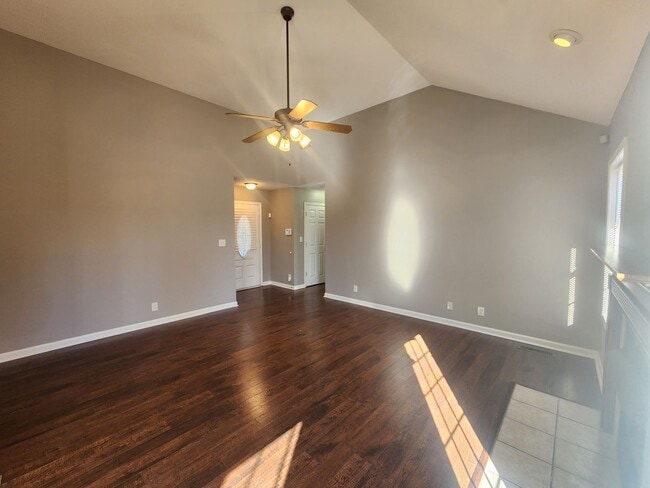 Photo - $1850 - 3 Bedroom 2.5 Bath + Bonus Room