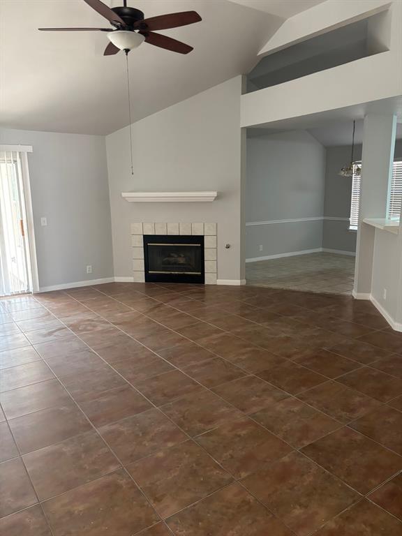 Photo - 1605 St Leger St