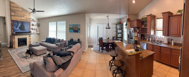 Photo - 11058 Sunup Way