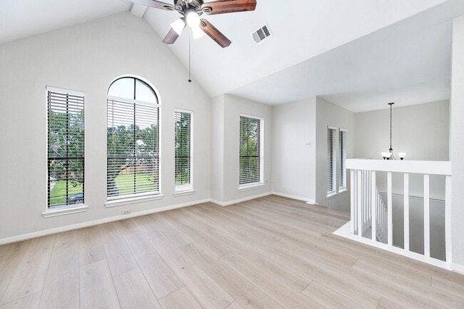 Building Photo - 4718 Sunshine Dr