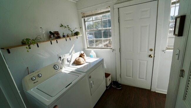 Photo - 228 NW 25th St