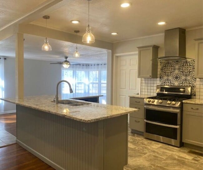 Photo - 3601 E Brookview Dr