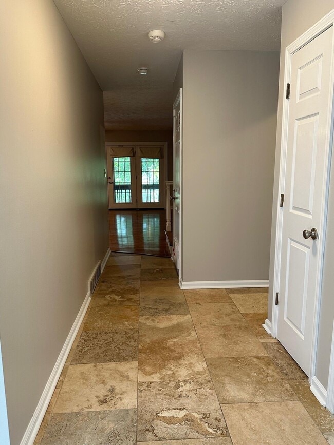 Photo - 3505 Lakeside Ct