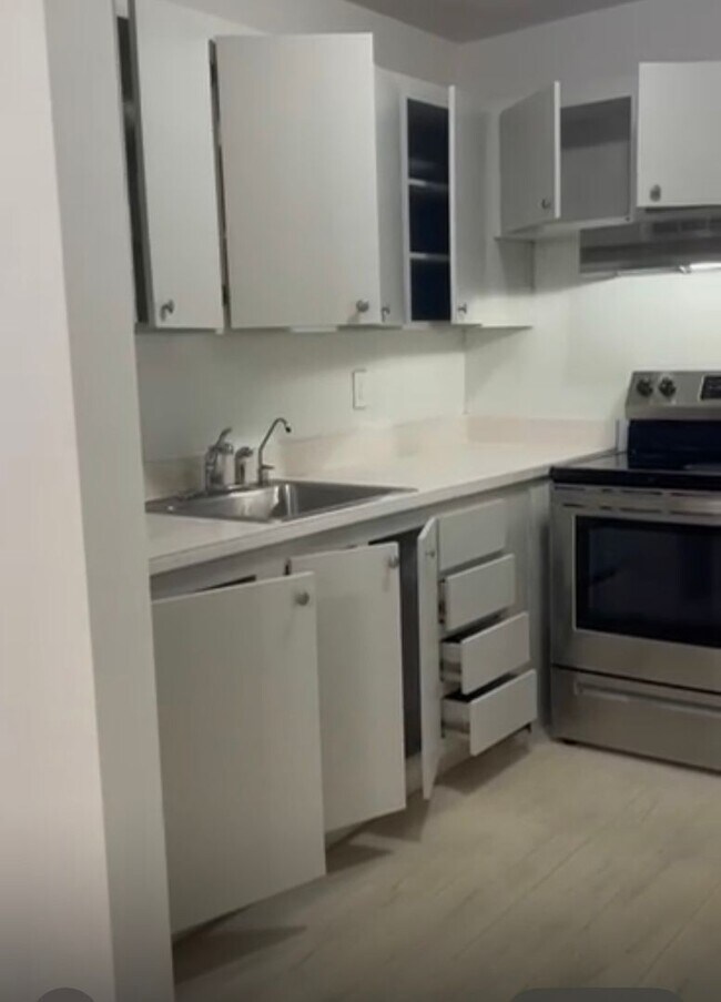 Photo - 2200 Springdale Blvd Unit 2200 Springdale #305