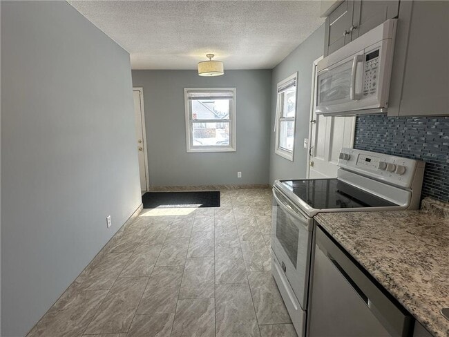 Photo - 1718 3rd Ave N