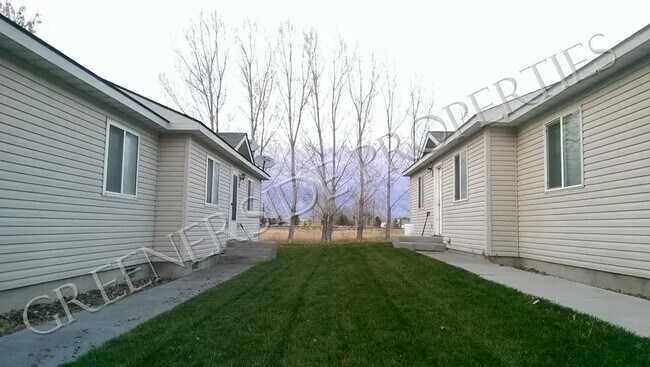 Photo - 524 2nd Avenue West