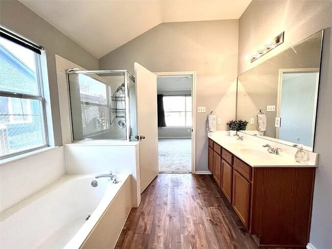 Photo - 2603 Hill Street Cove