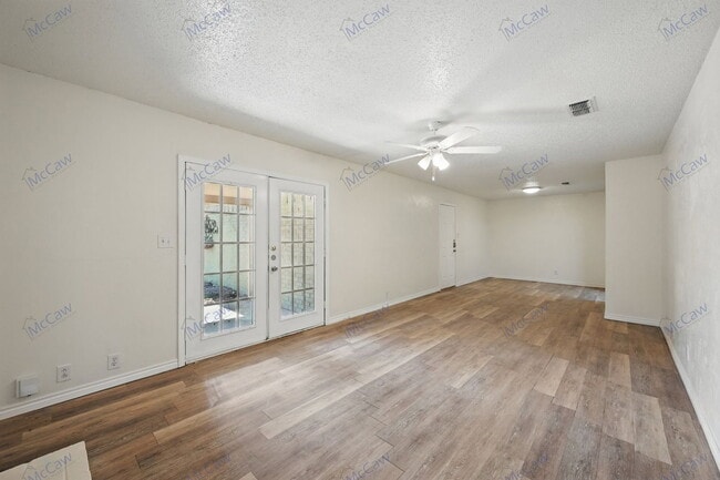 Photo - 4302 Segura Ct N
