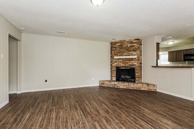 Photo - 26218 Maplewood Dr