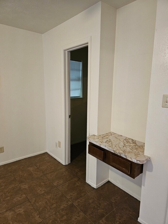 Photo - 2942 Bernice Dr