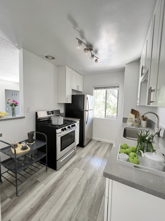 Building Photo - Citrus Pacific Villas Rental