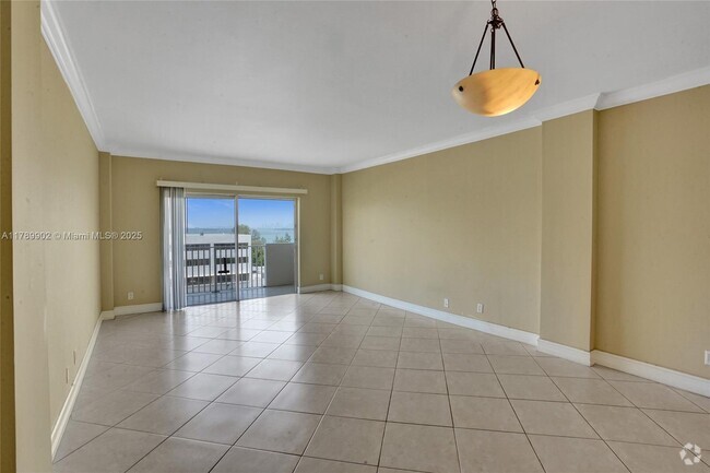 Building Photo - 1455 N Treasure Dr Unit 7F Rental