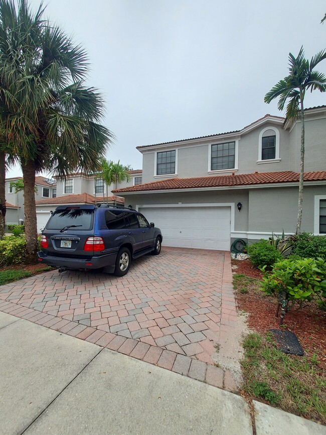 Photo - 15083 Summit Place Cir Townhome