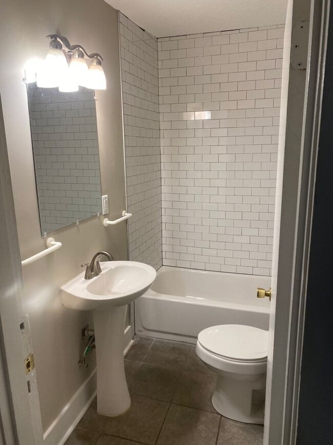 Photo - Spacious 3BR/2BA - Move-In Ready!