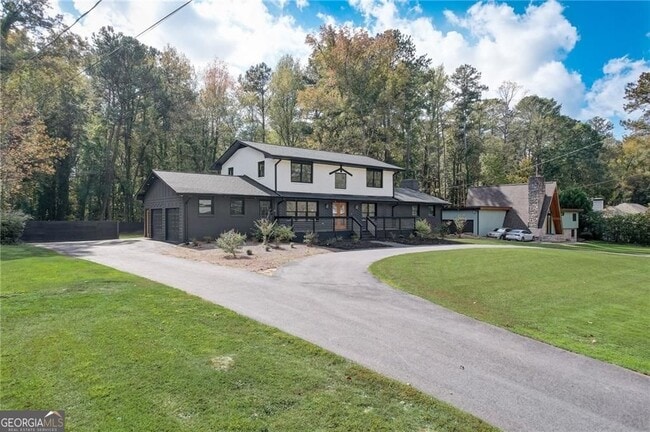 Photo - 3202 Kingsdale Dr SW